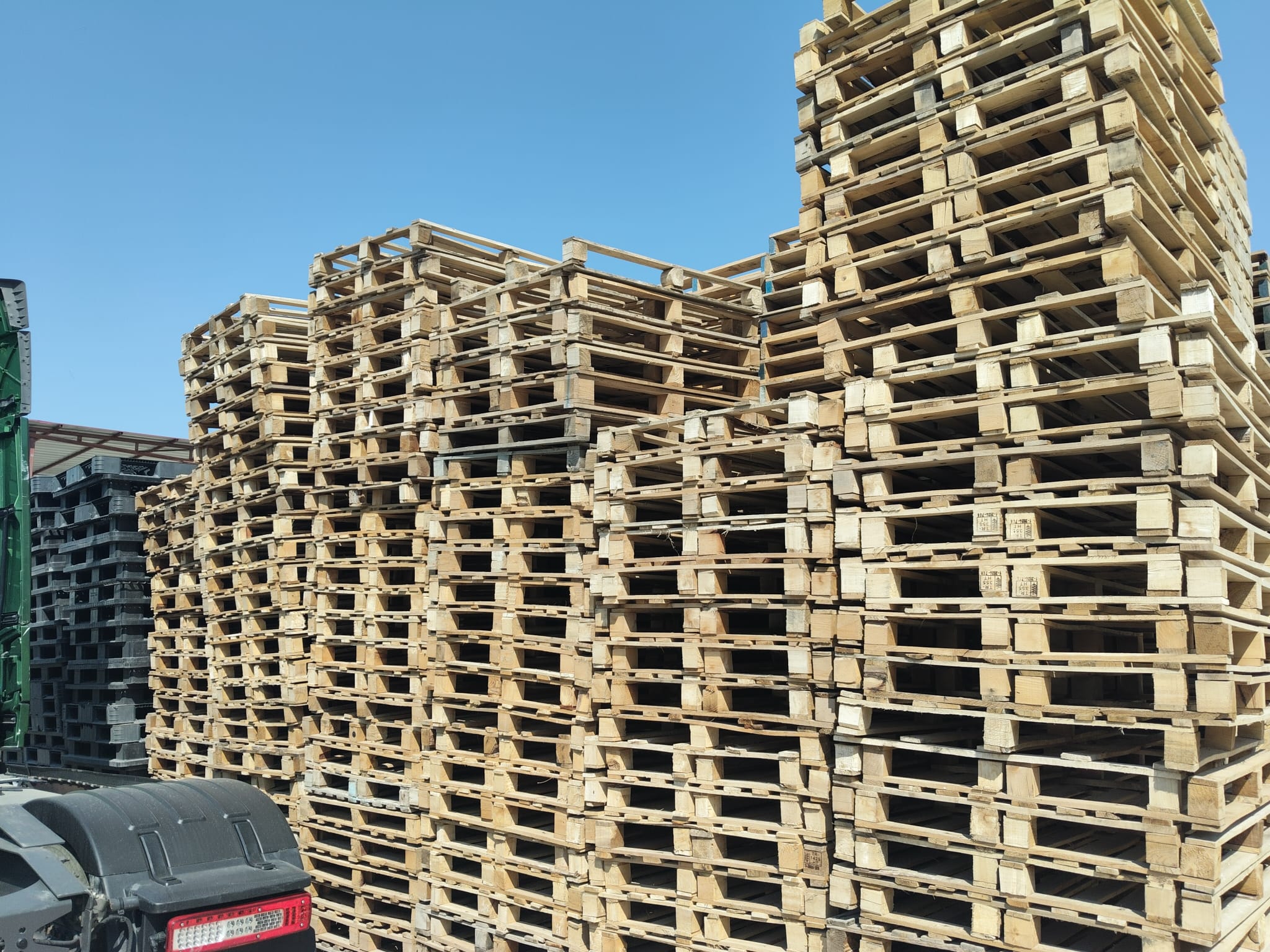Mersin palet stok ve sevkiyat görseli